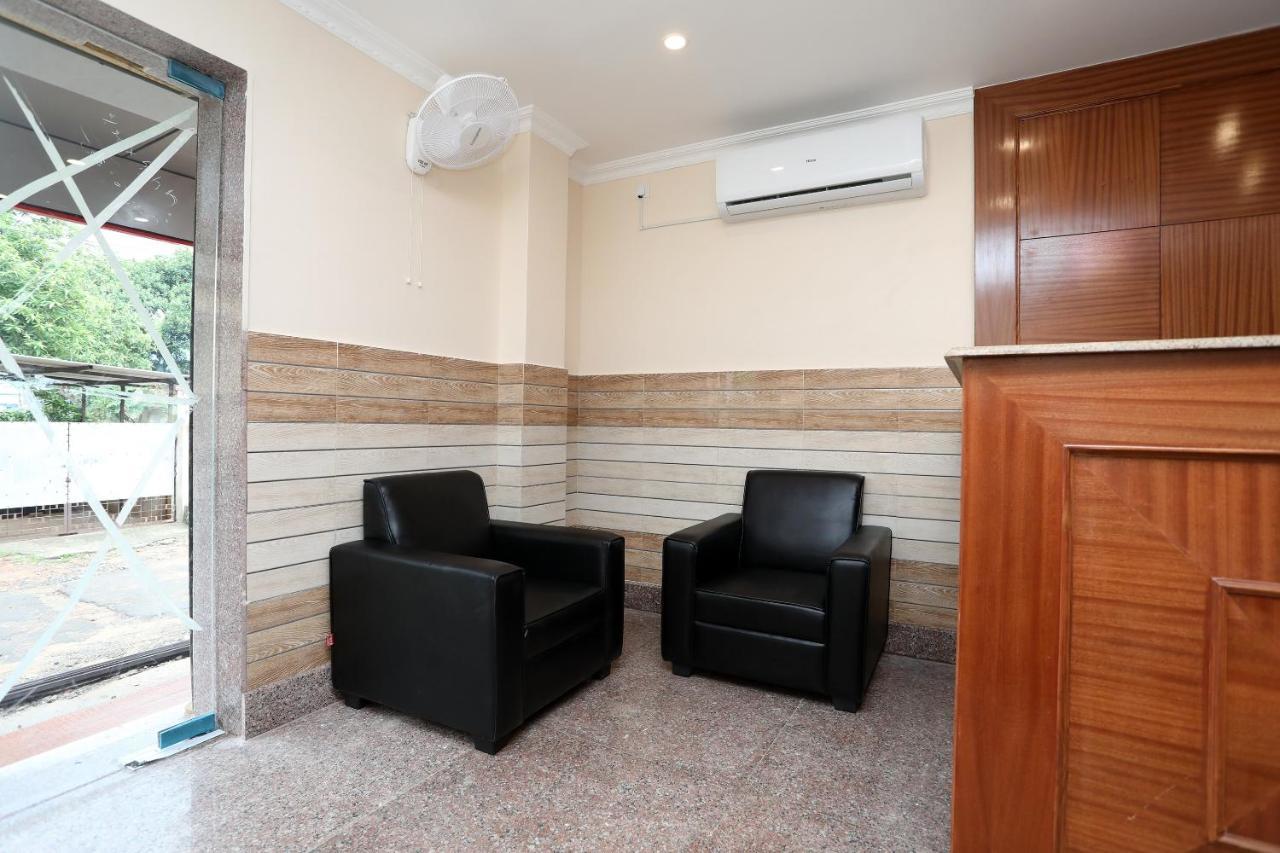 Oyo 13528 Kumud Plaza Hotel Bhubaneswar Buitenkant foto